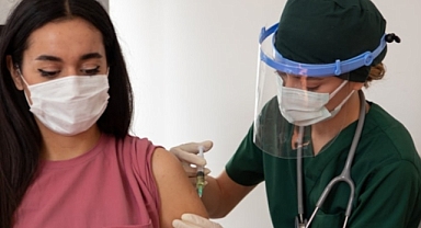 CORONA AŞILARI YENİ HASTALIKLAR TETİKLYOR