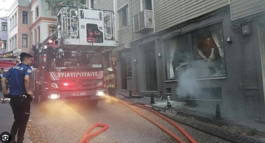 TARİHİ MAHALLEDE KORKUTAN YANGIN