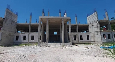 128 MİLYON LİRALIK KONAK İNŞAATI