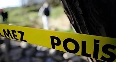 EŞİNİ ESKİ ÇALIŞANIYLA GÖRÜNCE ÇILDIRDI