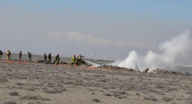 KONYA'DA EĞİTİM UÇAĞI DÜŞTÜ, PİLOT KURTULDU