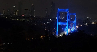 KÖPRÜLER MAVİ RENK İLE IŞIKLANDIRILDI