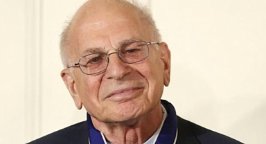 NOBEL ÖDÜLLÜ YAZAR HAYATINI KAYBETTİ