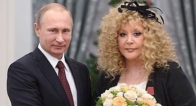 SÜPERSTAR PUGAÇEVA PUTİN'İN HEDEFİ OLDU