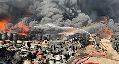 HURDACILAR SİTESİ CAYIR CAYIR YANIYOR