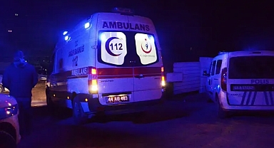 KENDİSİNDEN BOŞANAN KADINI BIÇAKLADI