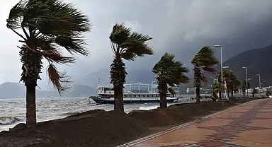 METEOROLOJİ'DEN EGE'YE FIRTINA UYARISI