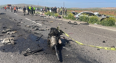 POLİS VE AİLESİ TRAFİK KAZASI KURBANI