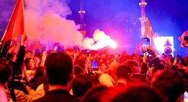 TEK ADAM VE REJİMİ ÇÖKTÜ